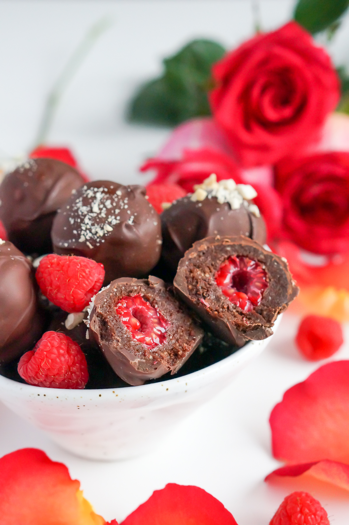 https://www.lizmoody.com/wp-content/uploads/2019/01/Chocolate-Raspberry-Truffles-7-1.jpg