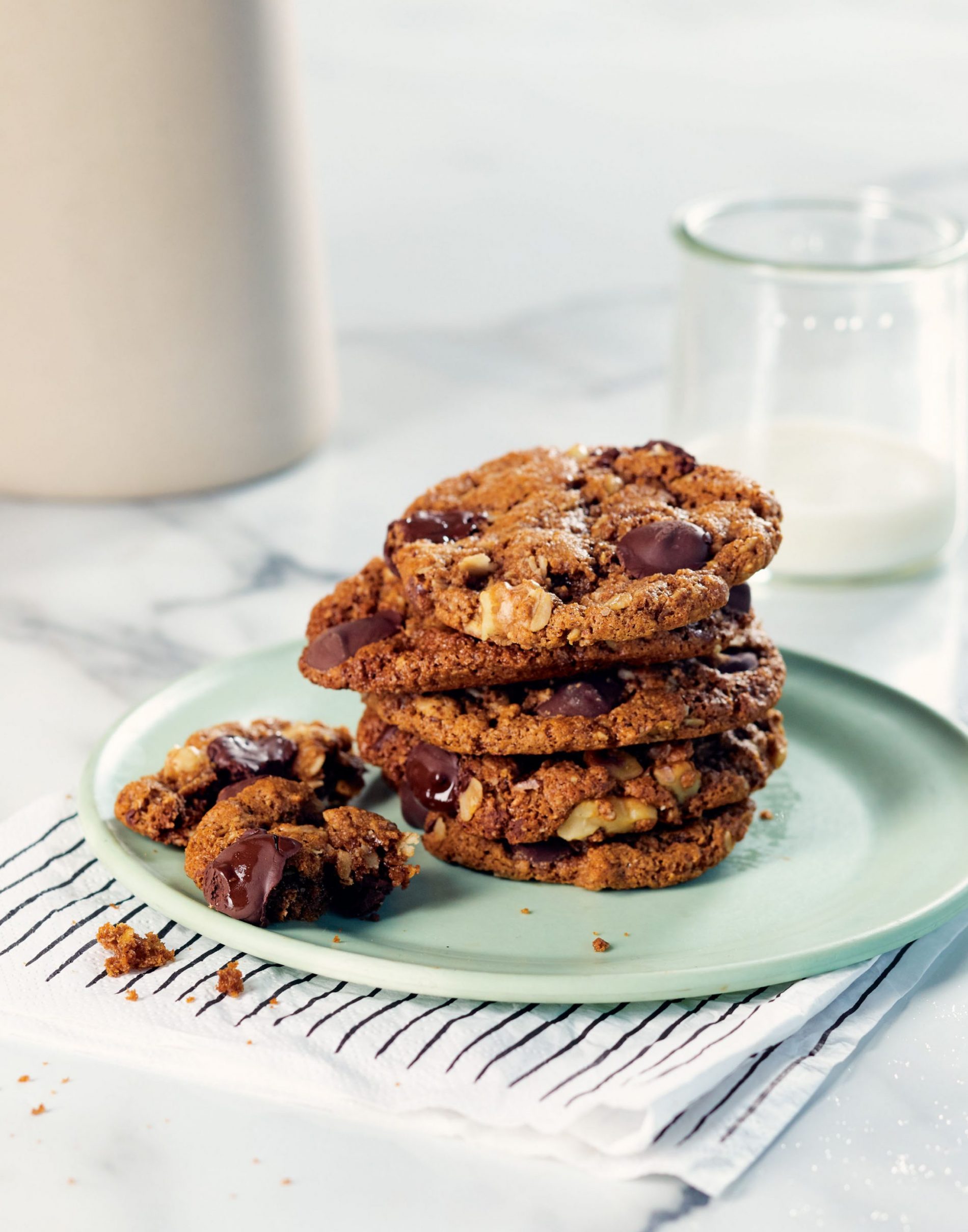 The Best Healthy Cookies (Gluten Free, Refined Sugar Free) - Liz Moody