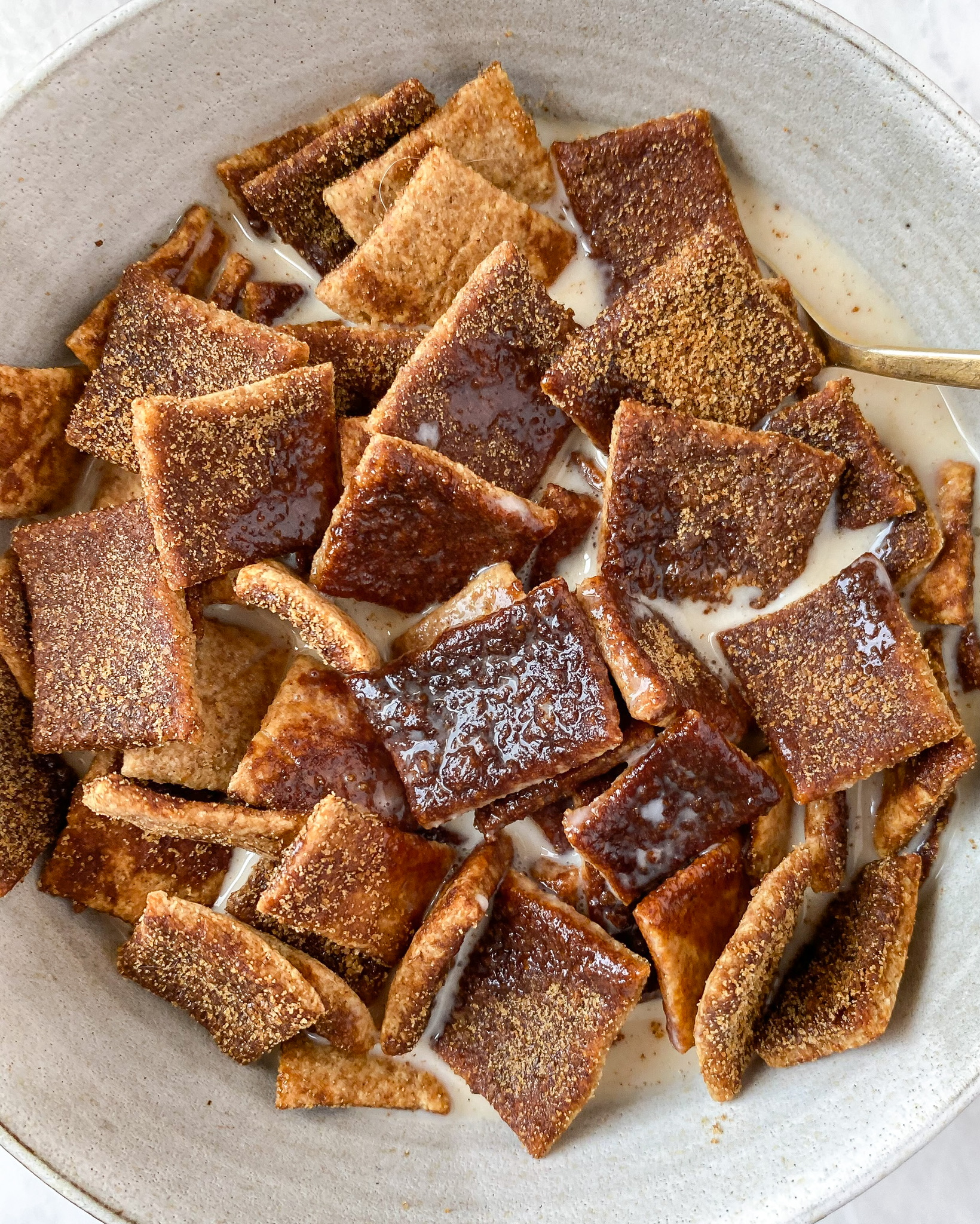 carbs in cinnamon toast crunch