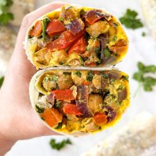 Veggie-Packed, One-Pan Southwestern Breakfast Skillet - Liz Moody